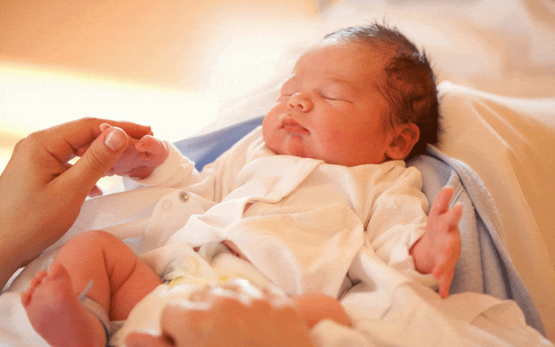 Futurs parents : pourquoi souscrire une assurance prénatale ?